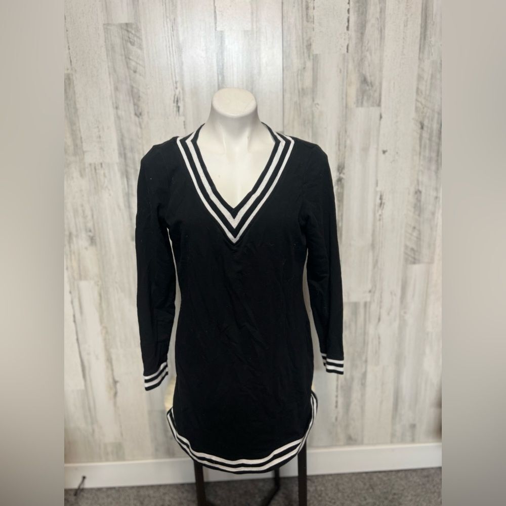 Soho New York & Company street Black Long Sleeve V Neck Stripe Trim Dress Preppy